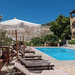 Alex Hotel Himare