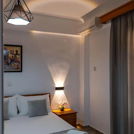 Alex Hotel *