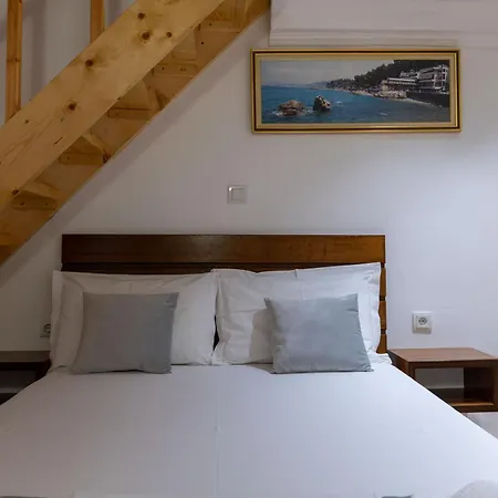 Hotel Alex *