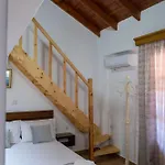 Alex Hotel *
